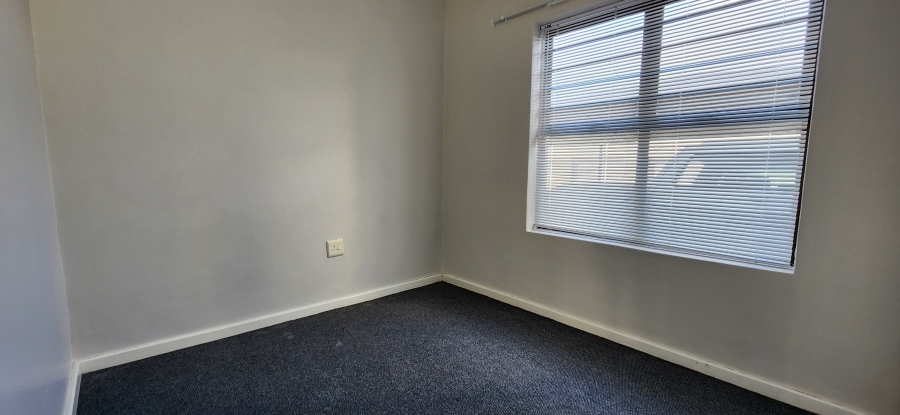 To Let 2 Bedroom Property for Rent in Vredekloof East Western Cape